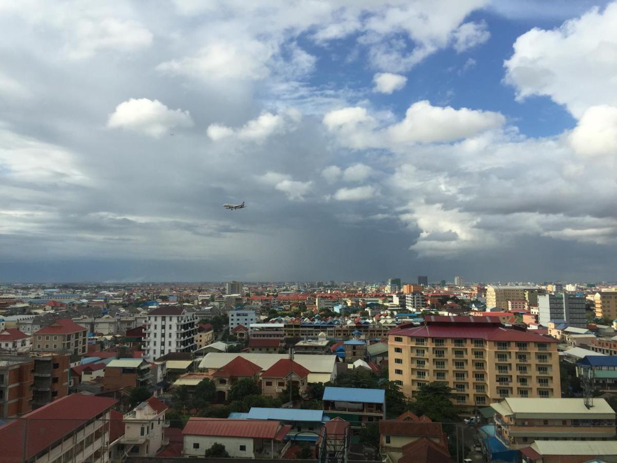 Tian Yi International Hotel 天艺国际酒店 Phnom Penh Esterno foto