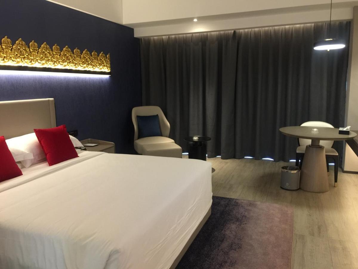 Tian Yi International Hotel 天艺国际酒店 Phnom Penh Esterno foto
