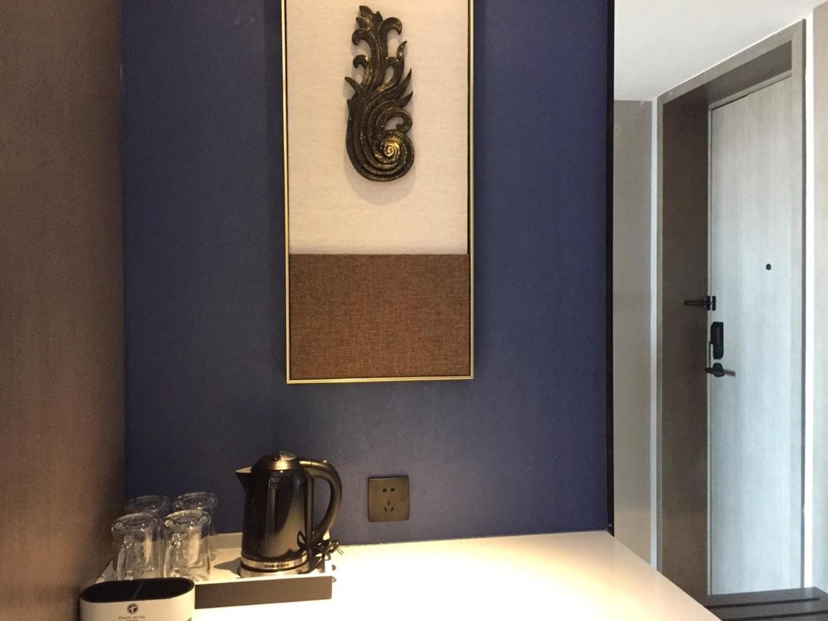 Tian Yi International Hotel 天艺国际酒店 Phnom Penh Esterno foto
