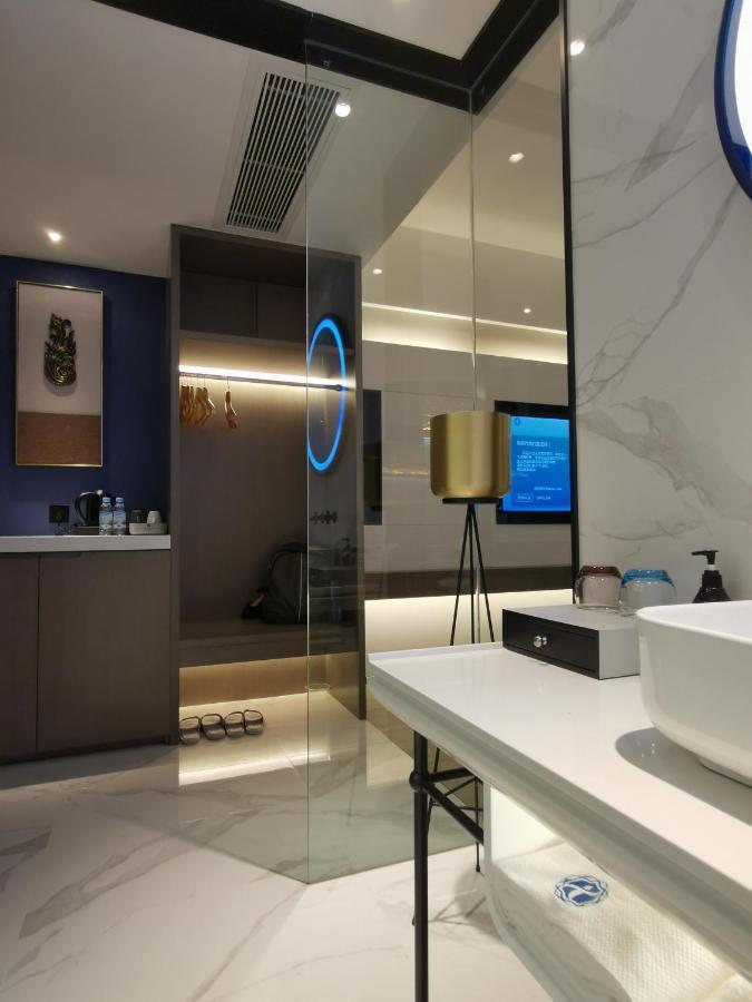 Tian Yi International Hotel 天艺国际酒店 Phnom Penh Esterno foto