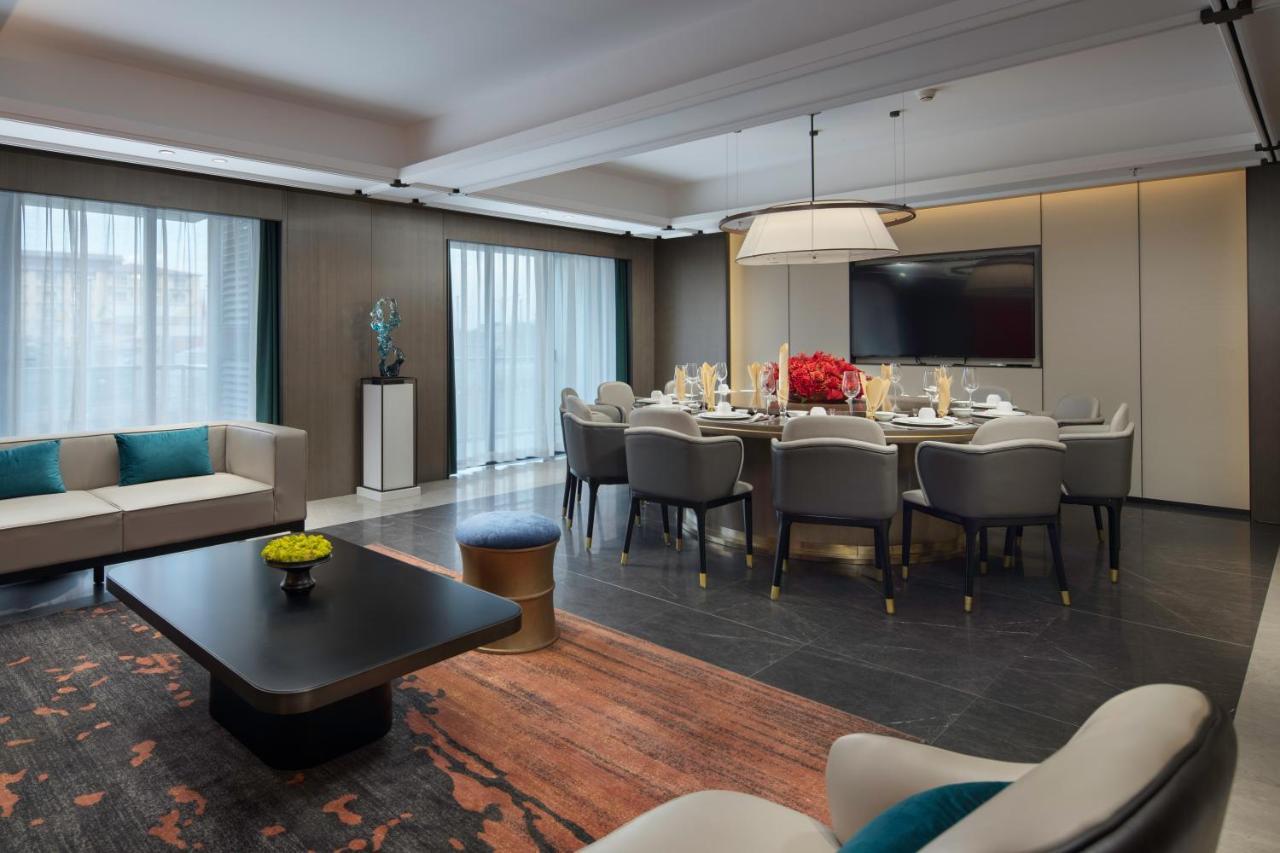 Tian Yi International Hotel 天艺国际酒店 Phnom Penh Esterno foto